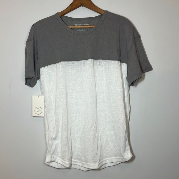 NWT The Mainstreet exchange womens  brynn color block tee charcoal and white - Picture 4 of 6